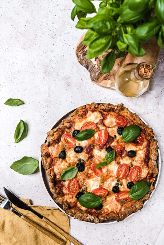 Pizza na spodzie dyniowym - czyli co zrobić z puree dyniowego?